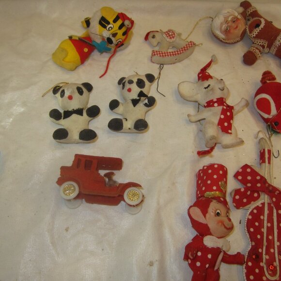 VTG FLOCKED ORNAMENTS, SET OF 12, OLD TYPE ORNAMENTS - Picture 6 of 7